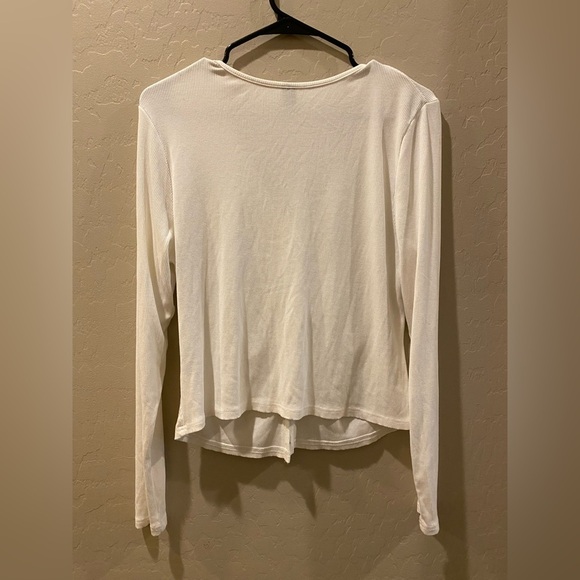 SHEIN White Long Sleeve Tee Top - Picture 5 of 5
